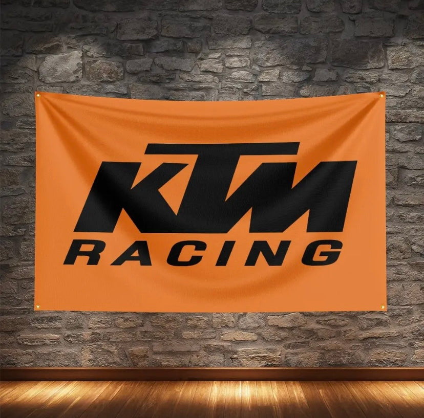 KTM Racing Flagge mit 4 Ösen – Wanddeko für Garage, Wohnzimmer & Hobbyraum